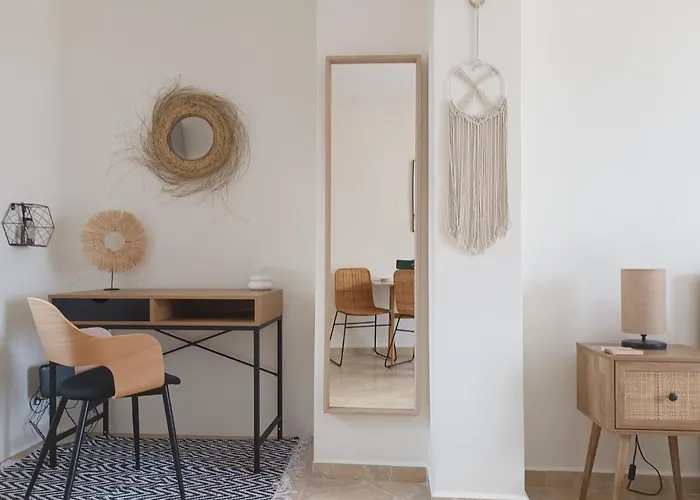 Kir-yiannis Stonehouse @areopoli * Areopoli