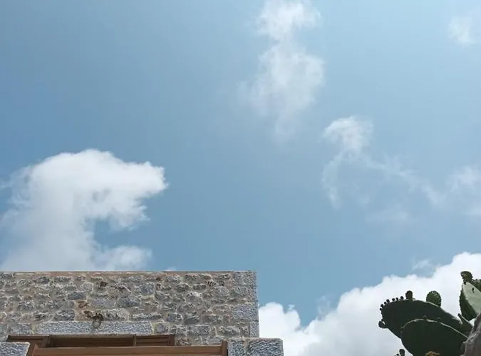 Kir-yiannis Stonehouse @areopoli