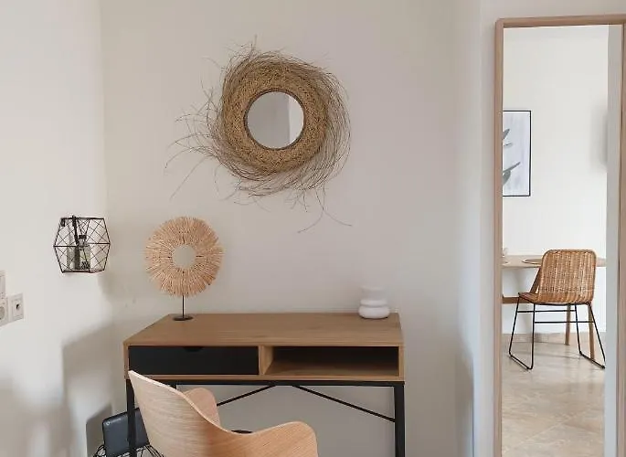 Kir-yiannis Stonehouse @areopoli *